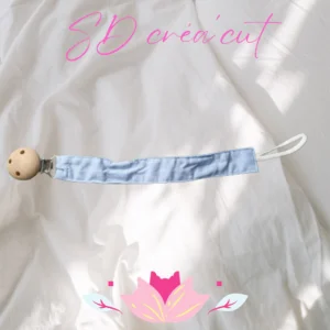 Attache Tétine en Tissu Bleu Clair